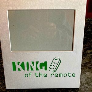 King of the Remote Photo Feame